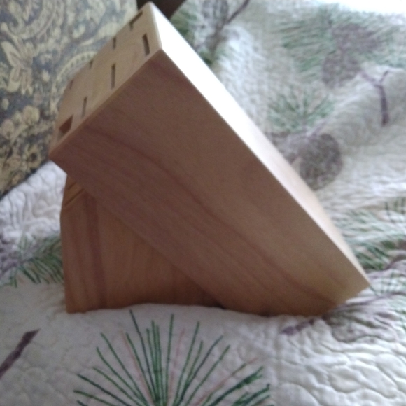 Henckels 14 knife Wood Block - Picture 4 of 7